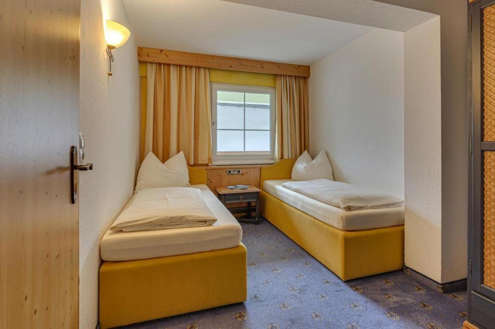 Apartment In Fuegen With A Shared Wellness Eksteriør bilde